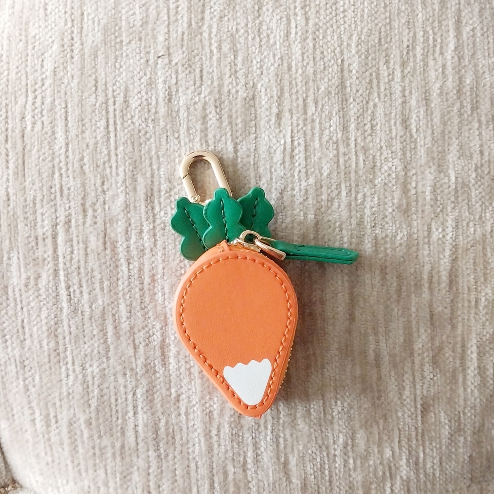 CARROT Bag Charm Coin Purse Ketchain